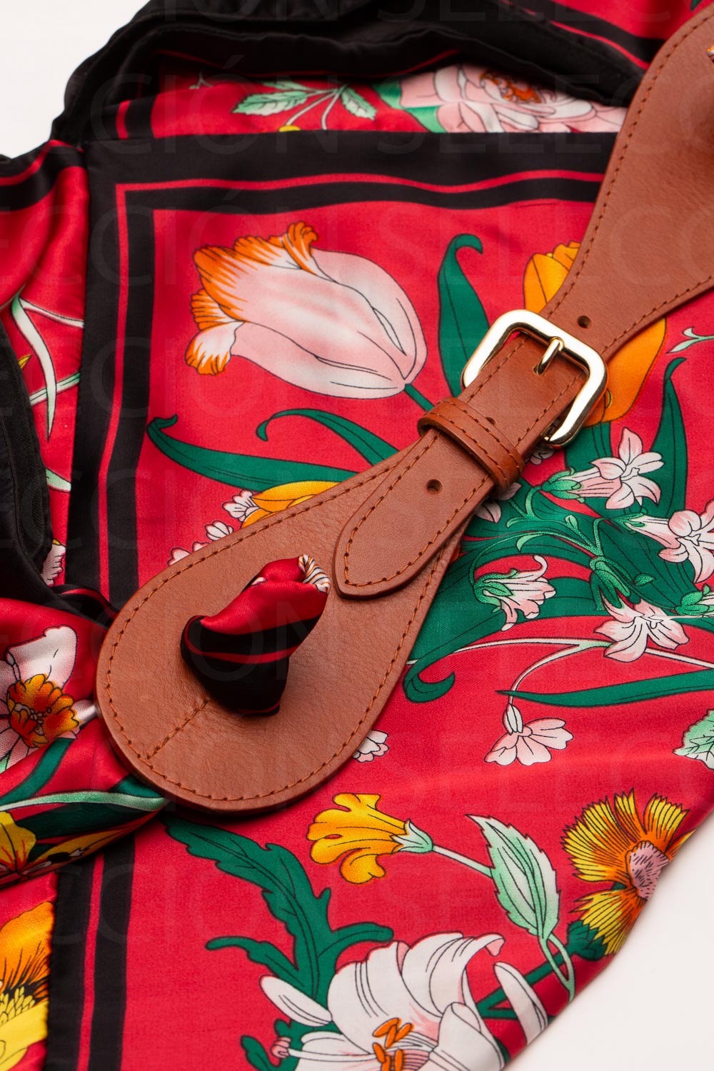 Load image into Gallery viewer, Joy Bag Scarf - Red
